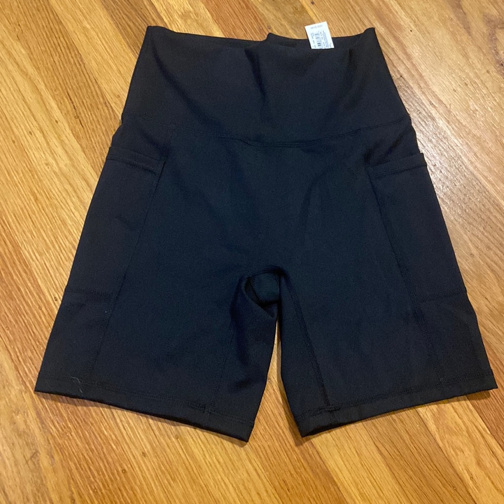 Offline by Aerie Goals Bike Short Hi-Rise 7” Inseam (NWT)